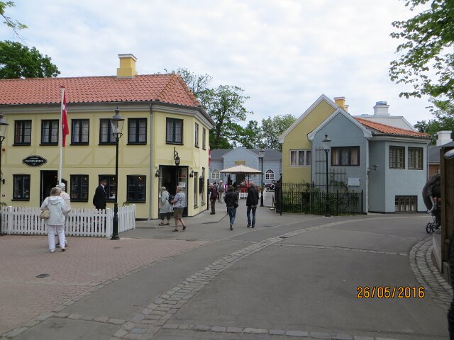 IMG_1545.JPG - Efter maden gik vi til Matador-bygningerne igen