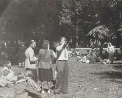 Anni-0020-b